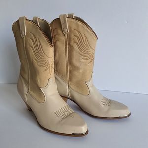 Vintage Acme Dingo Western Boots Women’s 9A  Leather USA Beige Cowgirl